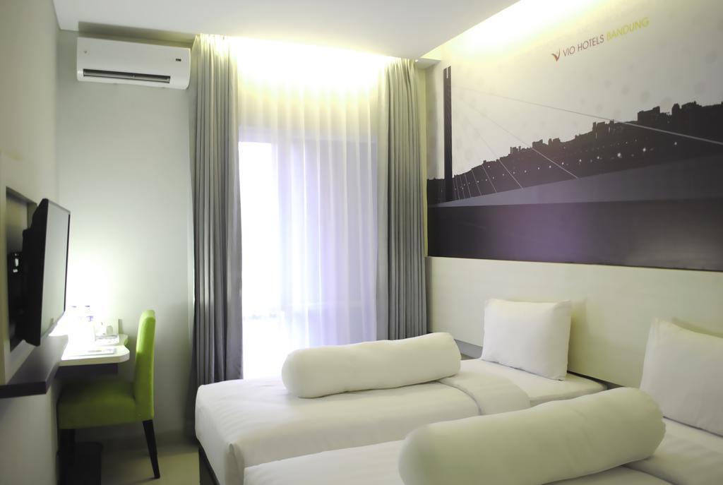 Vio Westhoff Hotel Bandung Exterior photo